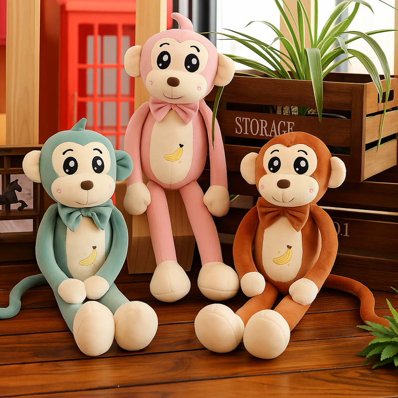 Trois peluches singes cartoon assis sur le parquet