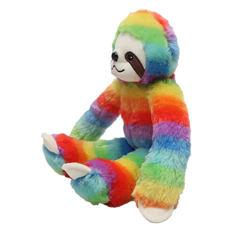 Peluche paresseux arc-en-ciel sur fond blanc