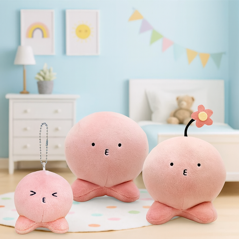 Trois peluches pieuvres dans une chambre d'enfant