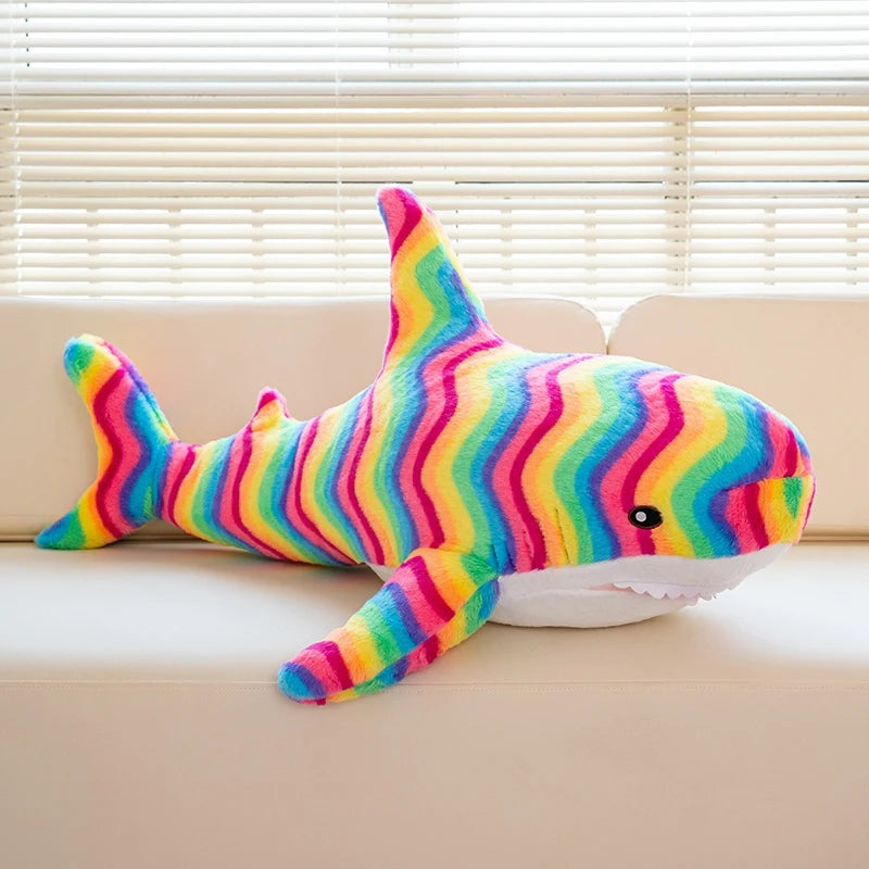 Peluche requin arc-en-ciel